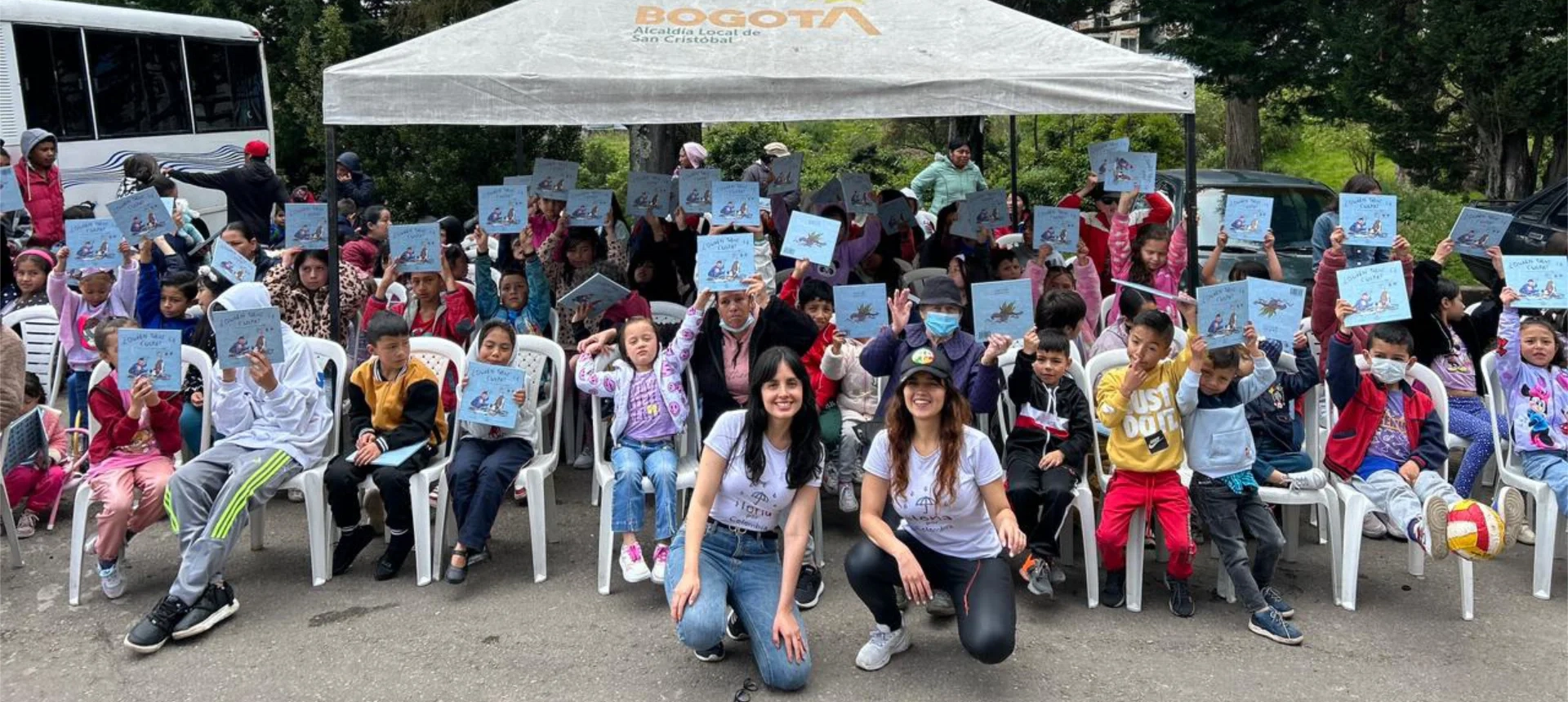 Evento de labor social con niños y niñas